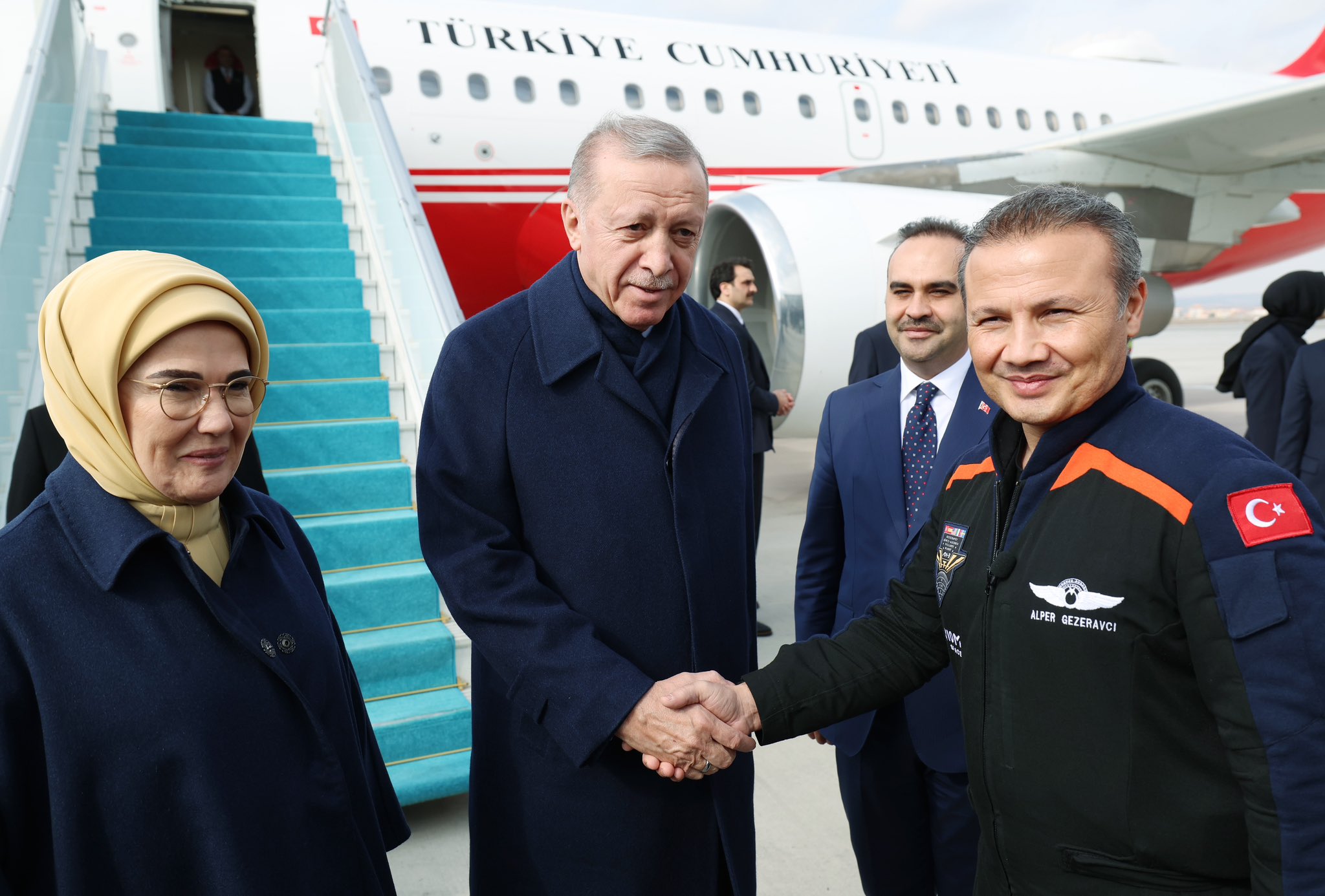 emine-erdogandan-turkiyenin-ilk-astronotu-gezeravci-paylasimi-yenicag-2.jpeg