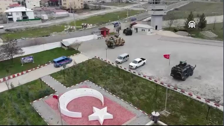 diyarbakirda-teror-operasyonu-19-gozalti-yenicag12.jpg