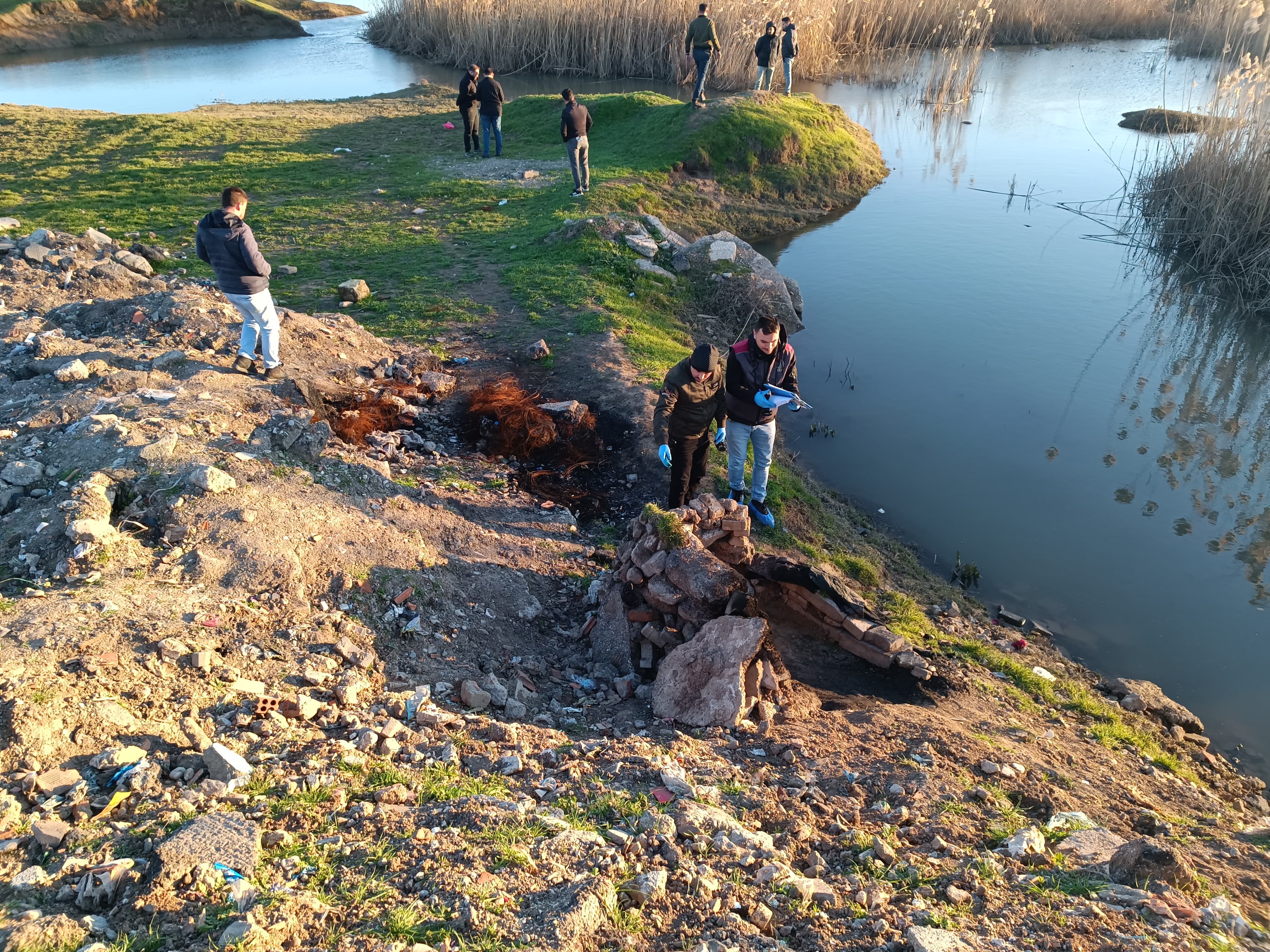 diyarbakirda-nehirde-erkek-cesedi-bulu-17580-2.jpeg