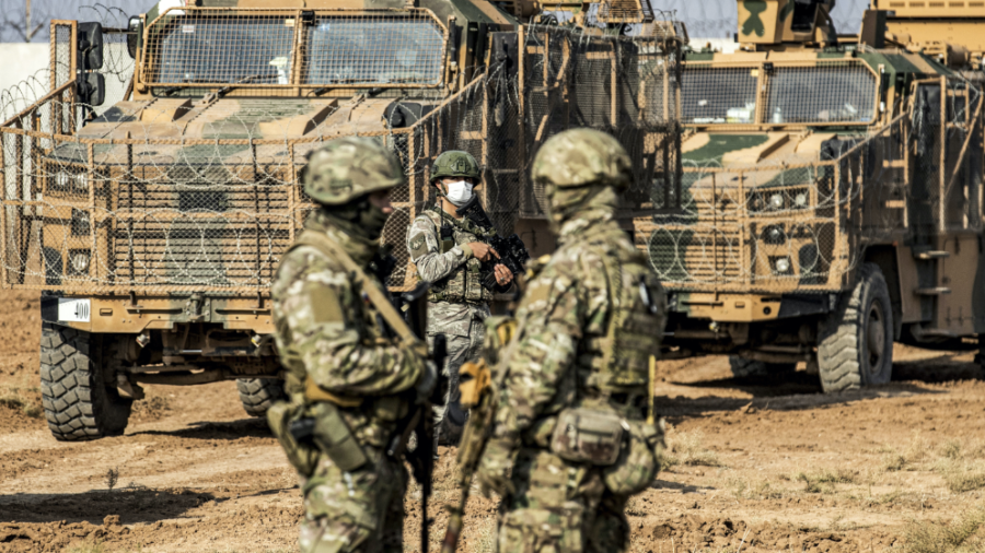 turkish-soldiers-syria-darbasiyah-syria-turkey-border-afp-2020.png