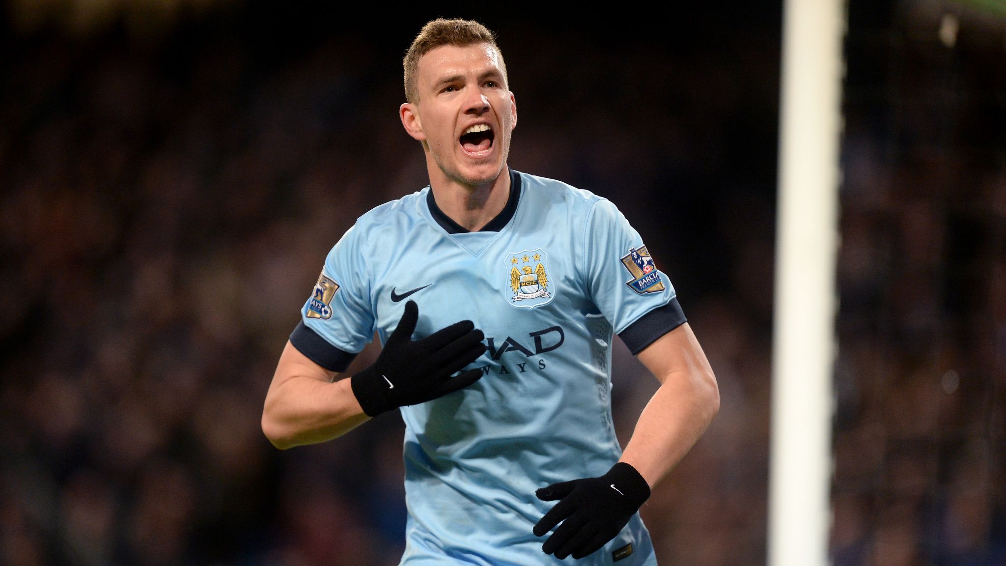 edin-dzeko-man-city-manchester-city-3313770.jpg