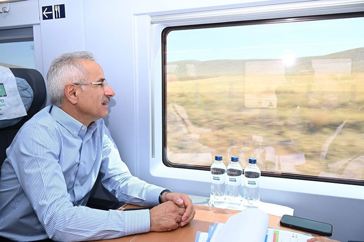 ankara-elmadag-treni-yarin-sefere-basliyor-yenicag2.jpg