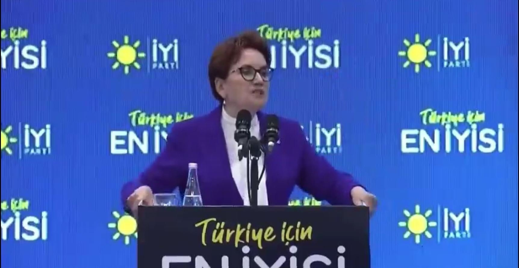 aksener50.jpg