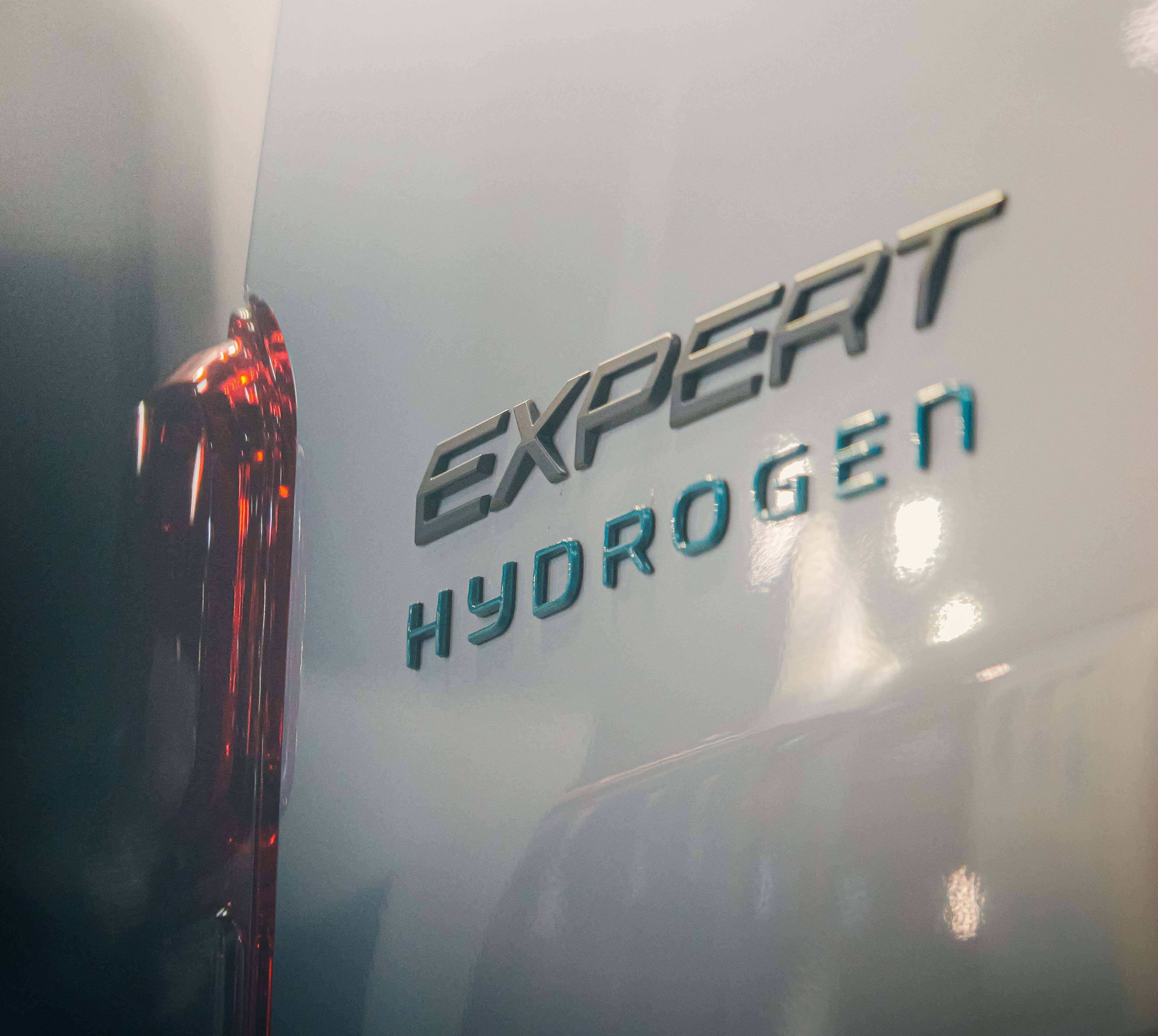 peugeot-e-expert-hydrogen.jpg