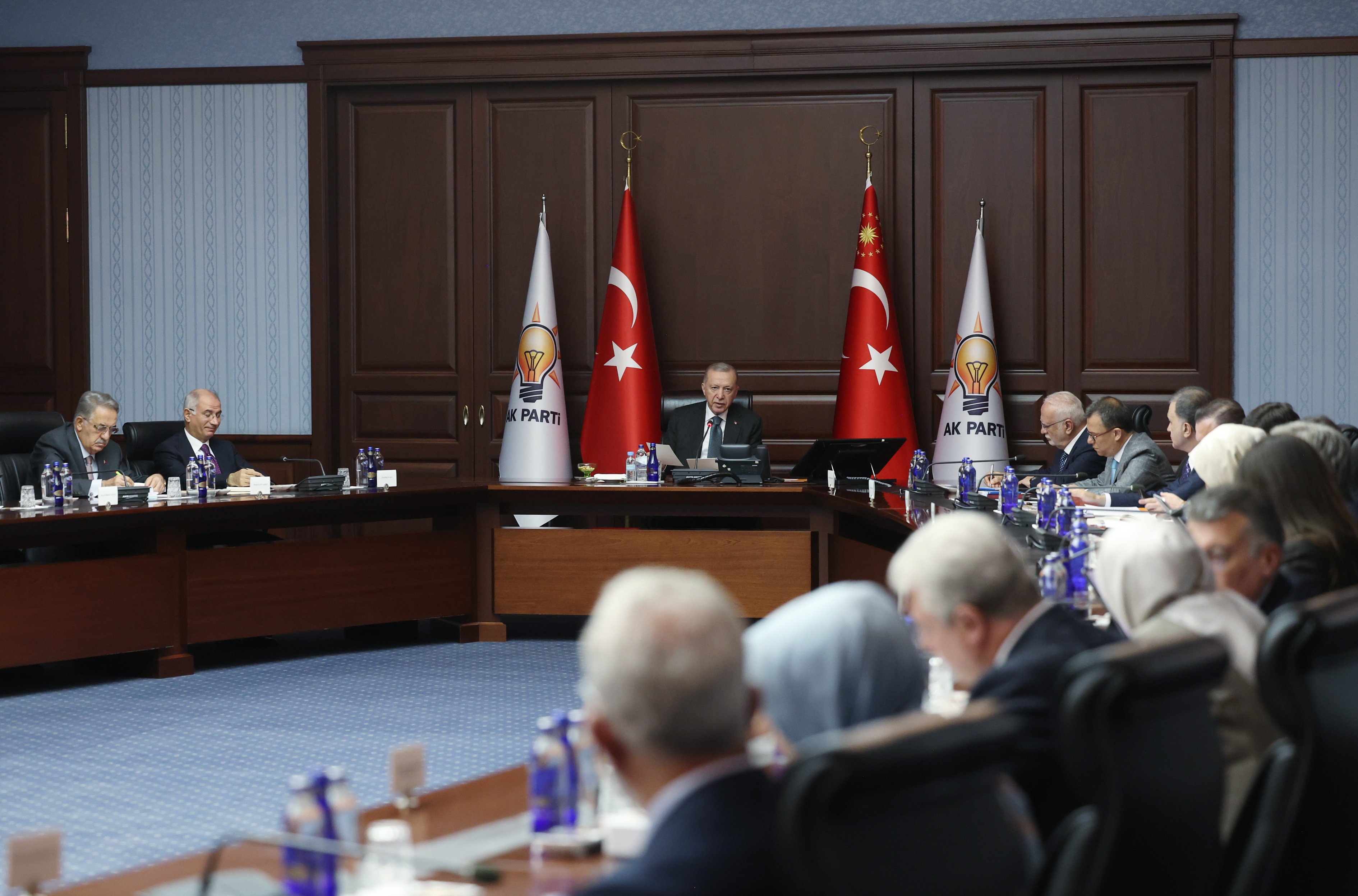 Erdoğan Talimatı Verdi Akpde şimdi Neler Olacak