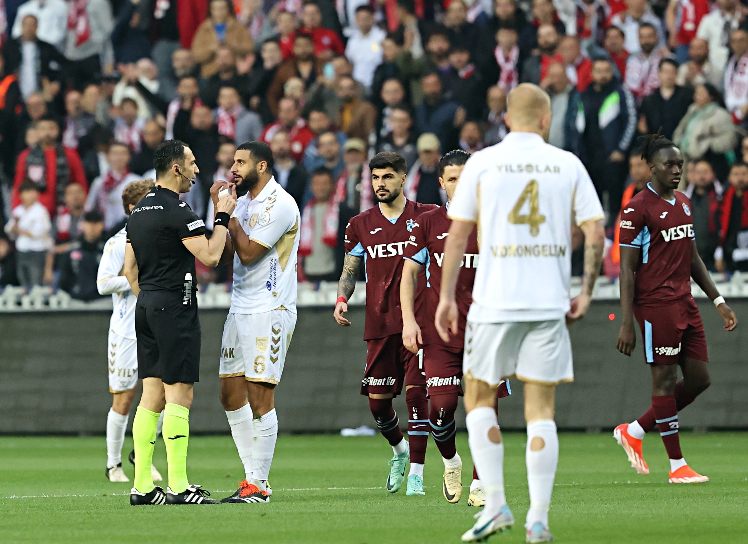 aa-20240504-34462259-34462257-yilport-samsunspor-trabzonspor.jpg