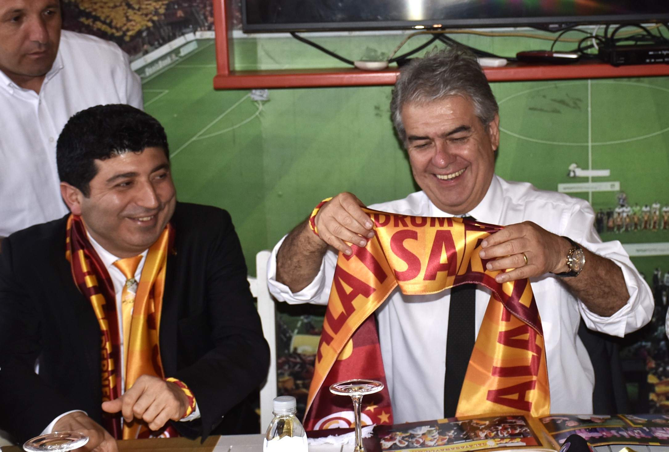 aa-20240514-34565789-34565785-galatasaray-baskan-adayi-batum-bodrum-1905-galatasaraylilar-dernegi-uyeleriyle-bulustu.jpg