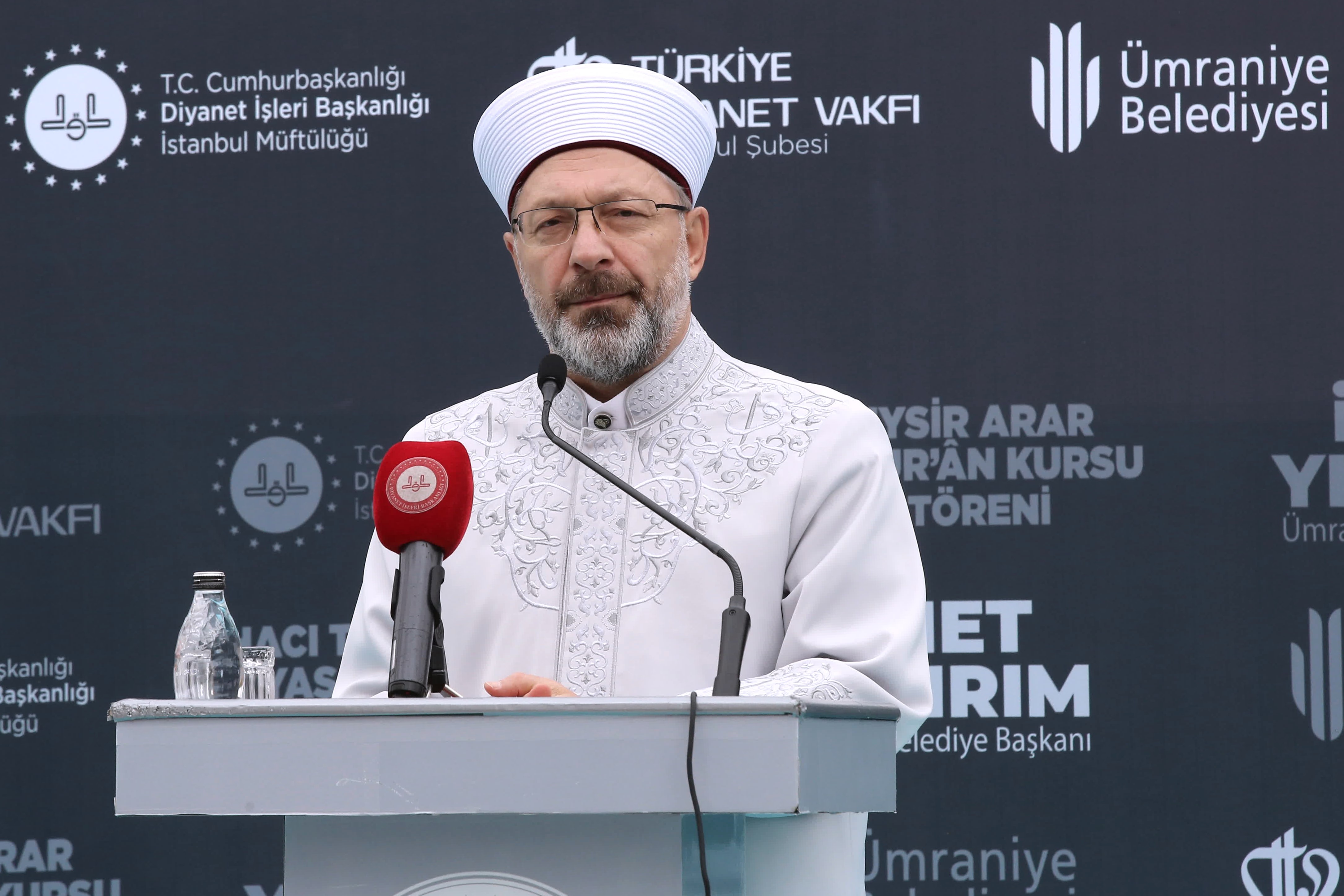 aa-20240509-34514606-34514601-diyanet-isleri-baskani-erbas-umraniyede-kuran-kursu-acilisina-katildi.jpg