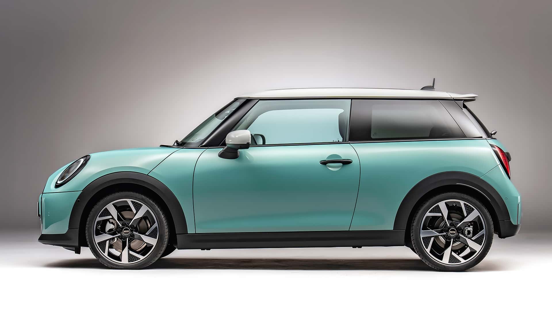 mini-cooper-s-2024-2.jpg