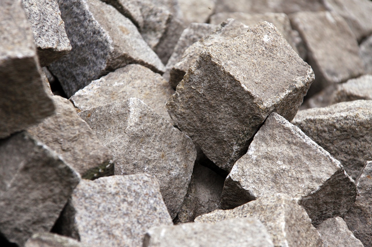 granite-stones-4683351-1280.jpg