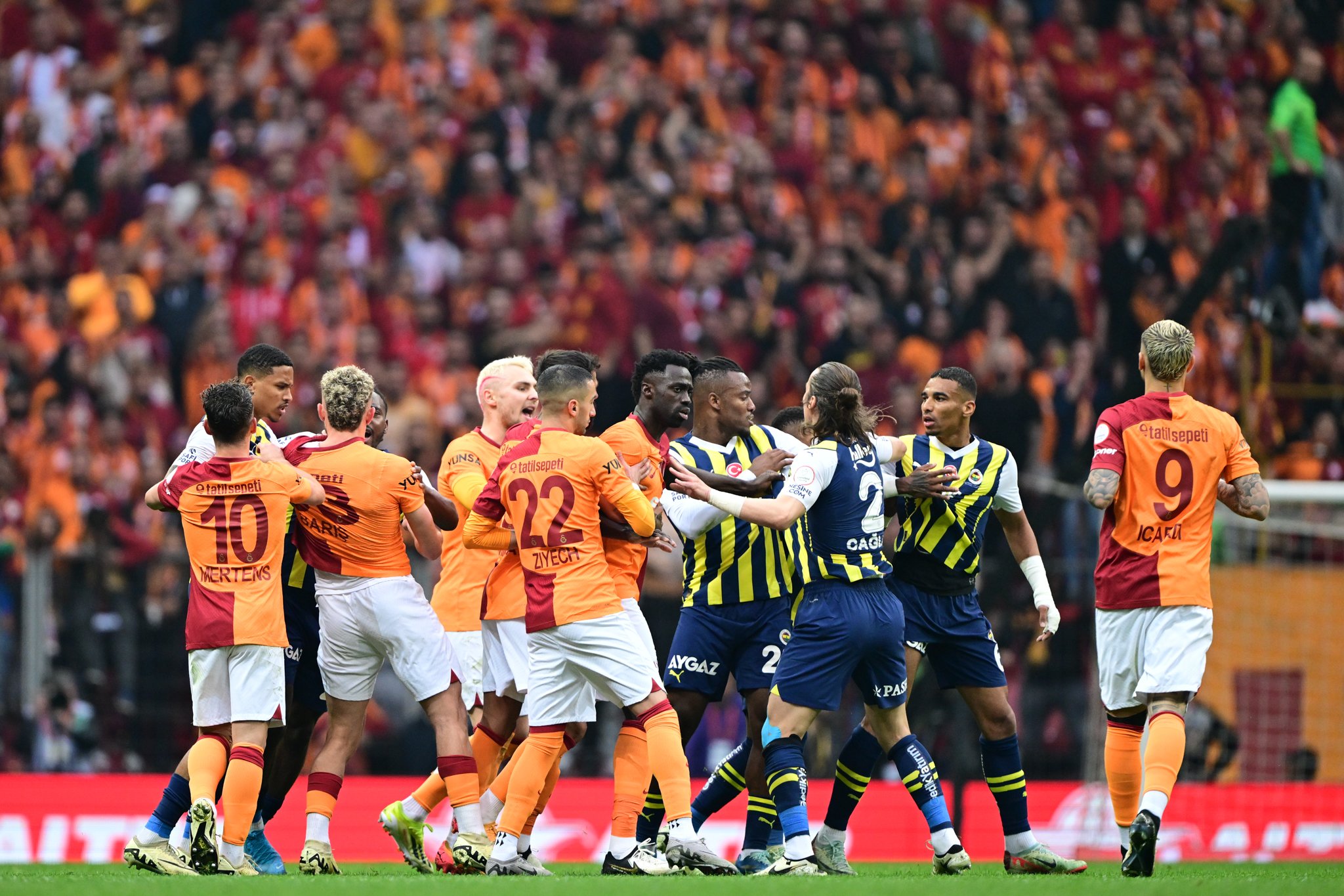 aa-20240519-34617398-34617387-galatasaray-fenerbahce.jpg