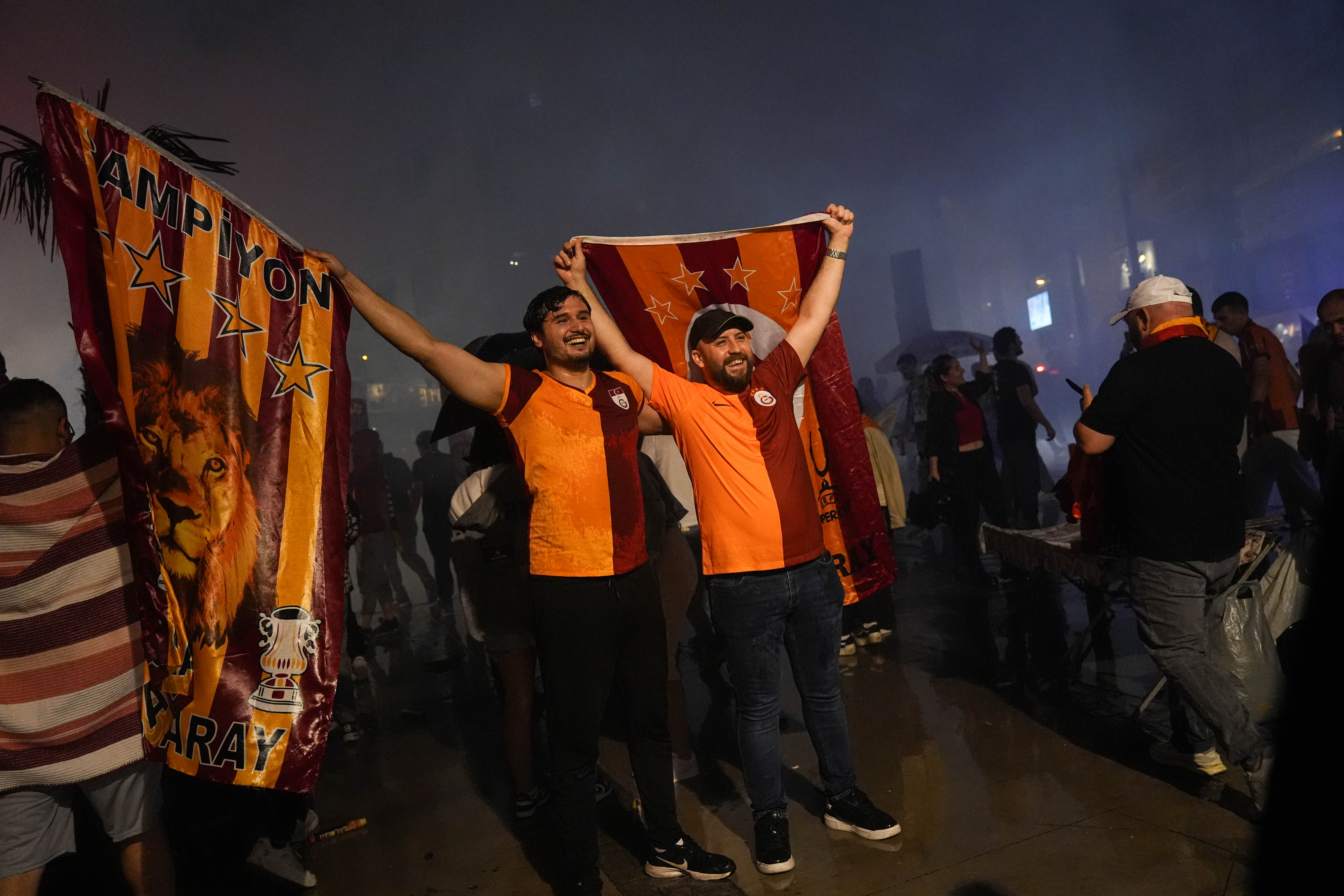 aa-20240526-34691953-34691944-super-ligde-sampiyon-galatasaray-001.jpg