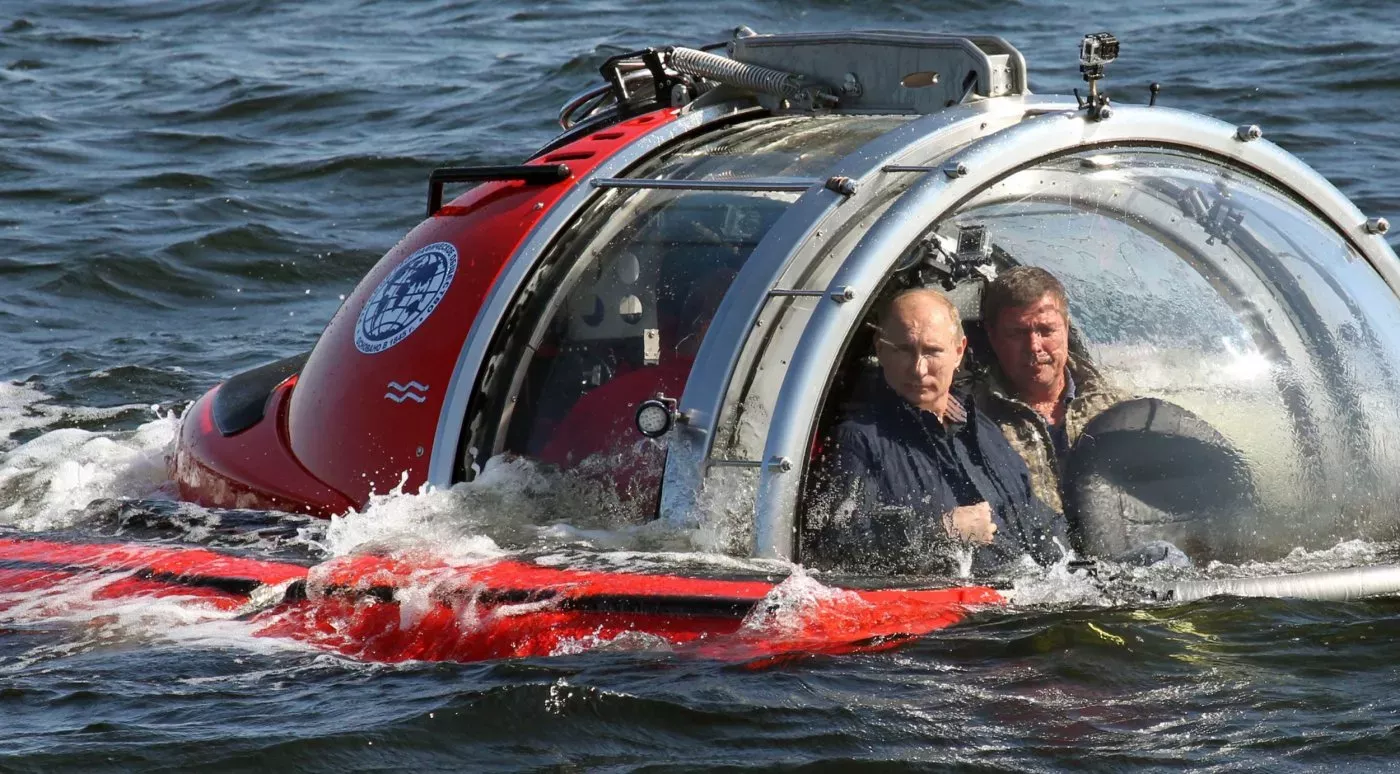 putin-submarine.webp