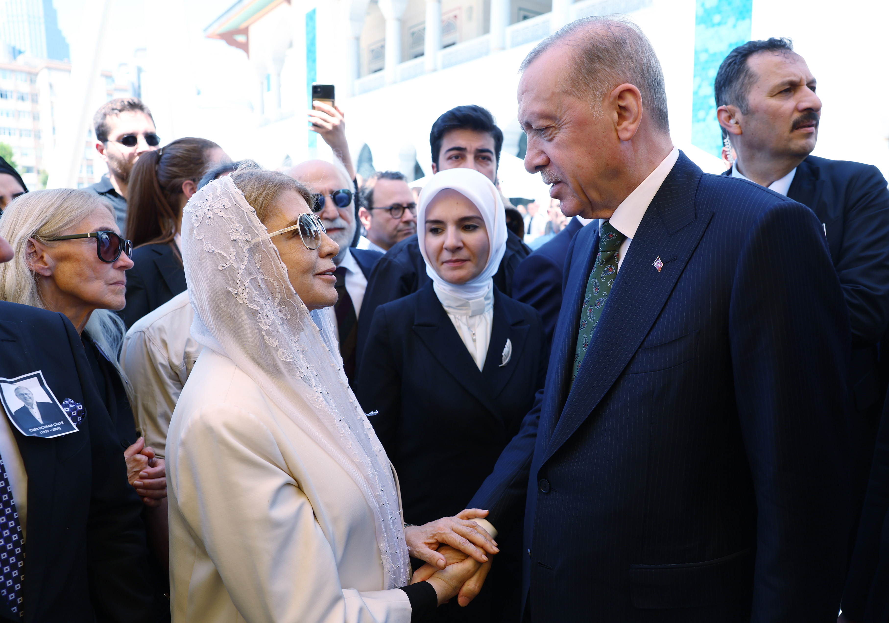 aa-20240603-34764653-34764647-turkish-president-recep-tayyip-erdogan-attends-funeral-of-ozer-ucuran-ciller-in-istanbul.jpg
