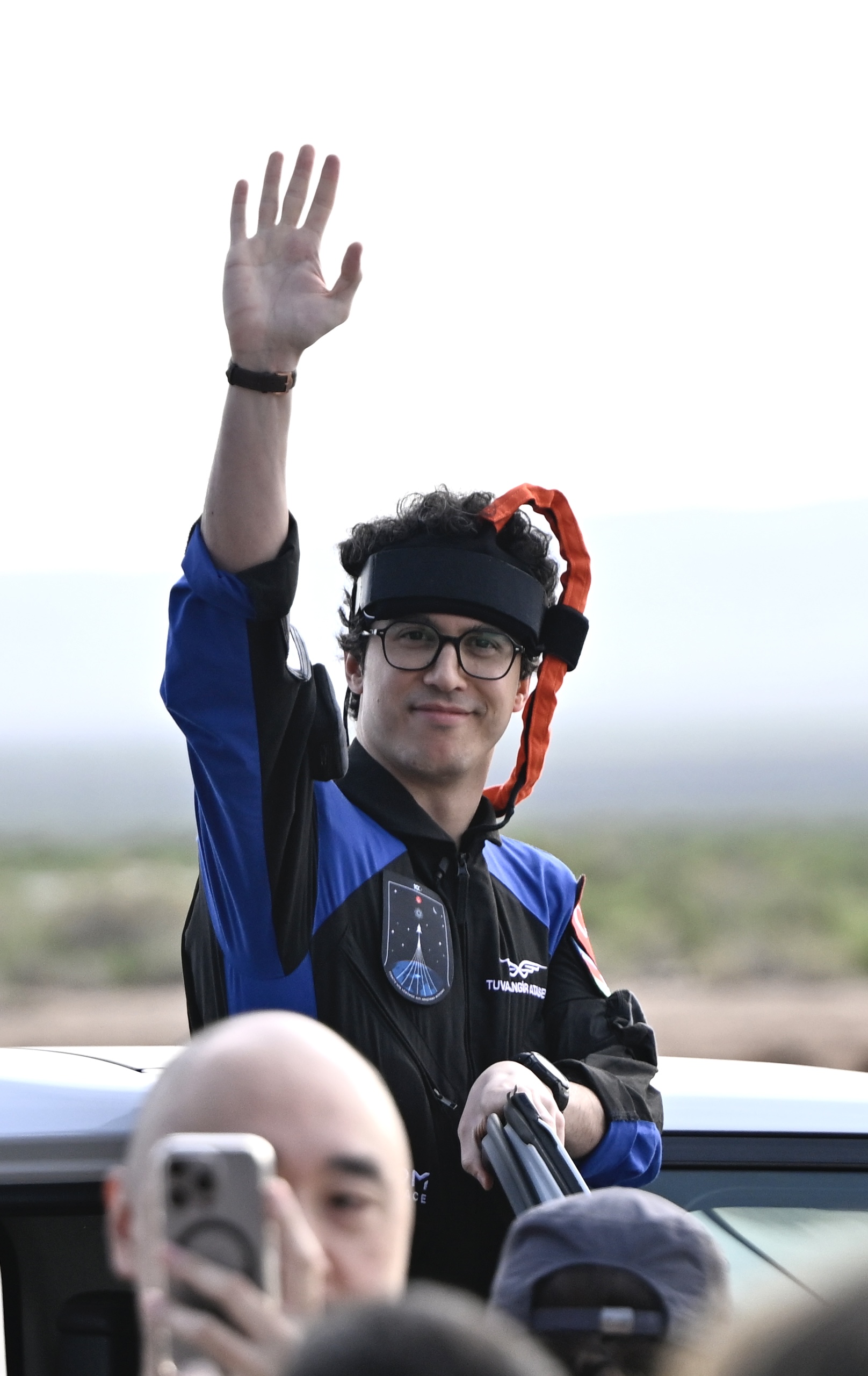 aa-20240608-34817950-34817948-turkish-astronaut-atasever-set-for-suborbital-spaceflight-on-virgin-galactics.jpg