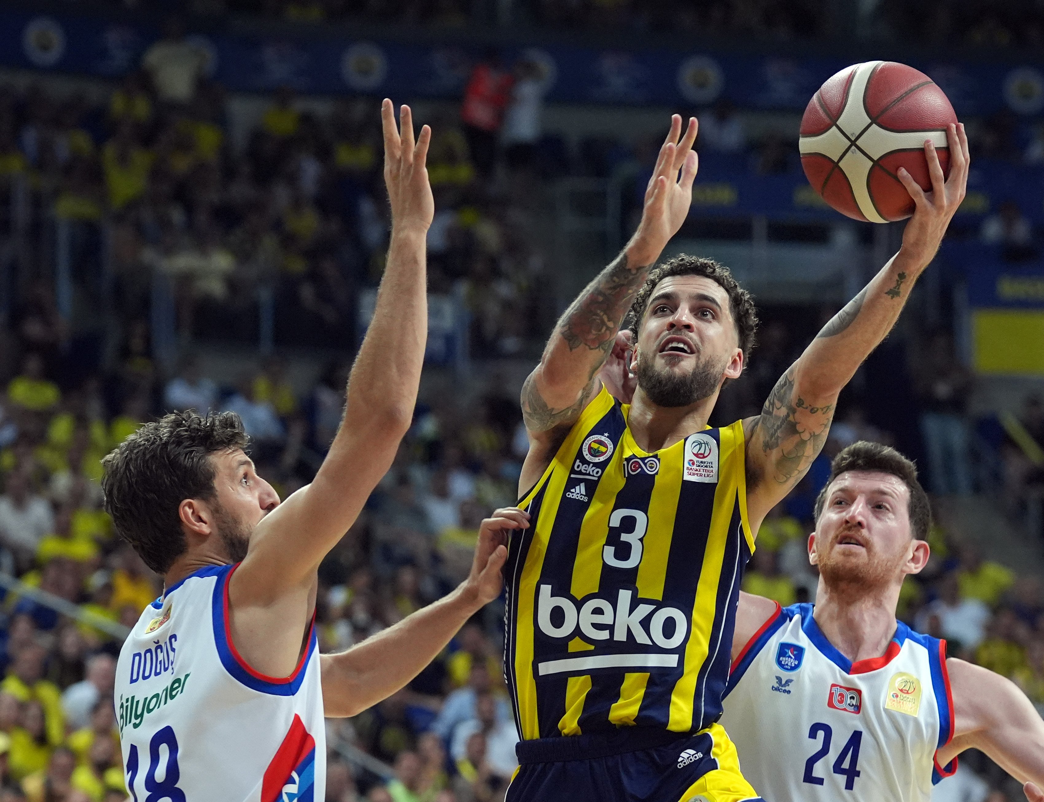 aa-20240610-34836794-34836782-fenerbahce-beko-anadolu-efes.jpg