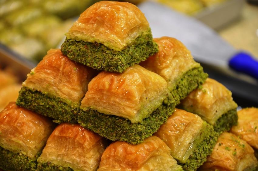 ruyada-baklava-yemek-ne-anlama-gelir.jpg