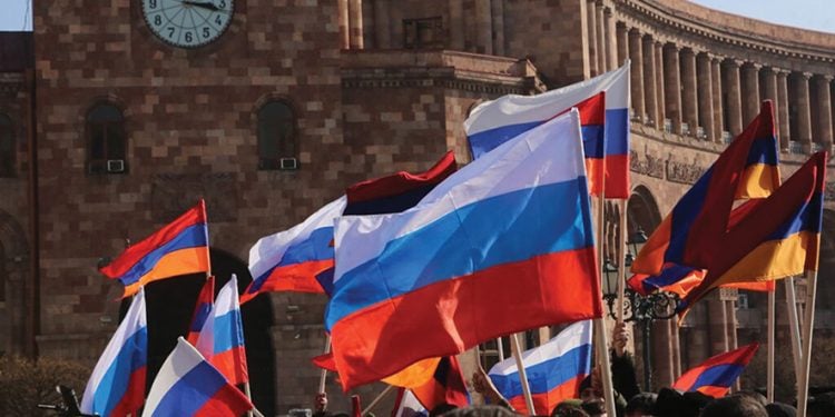 armenia-russia-flags-1-1024x682-1-750x375.jpg