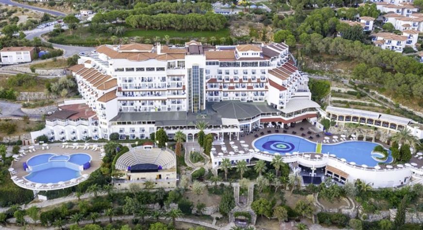 Türkiye'nin otel devi iflasın pençesinde. Çalışan yüzlerce kişi kara kara düşünüyor