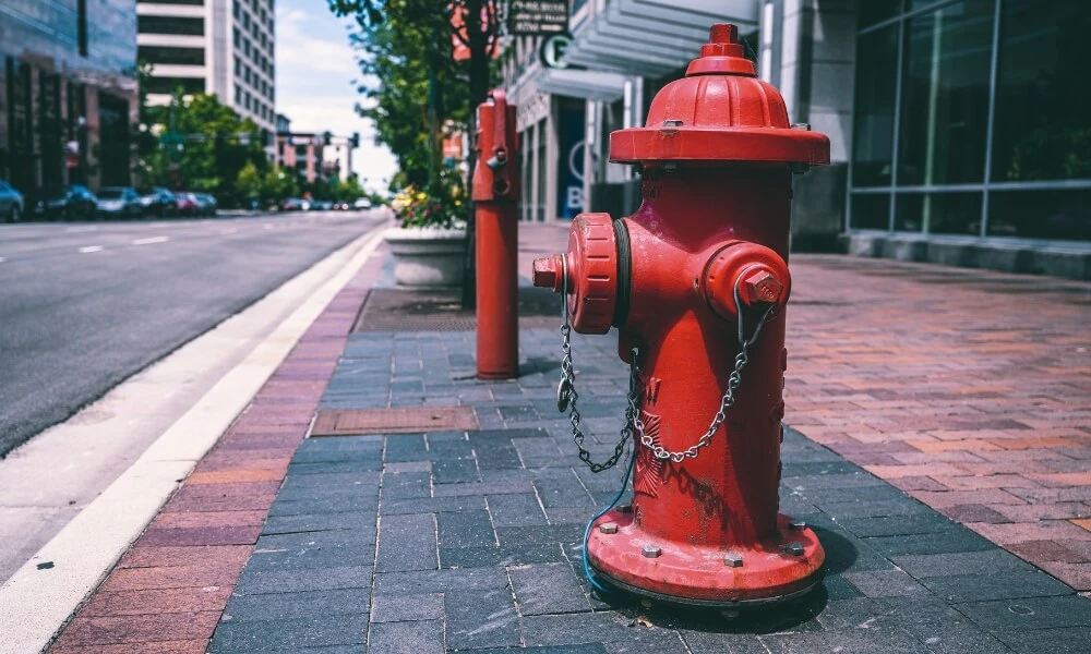 fire-hydrant-types-working-components-and-color-coding.webp