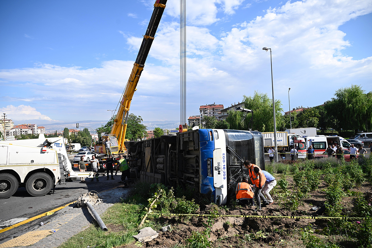 ankarada-ego-otobusu-devrildi-5-yarali-yenicag-8-001.jpg