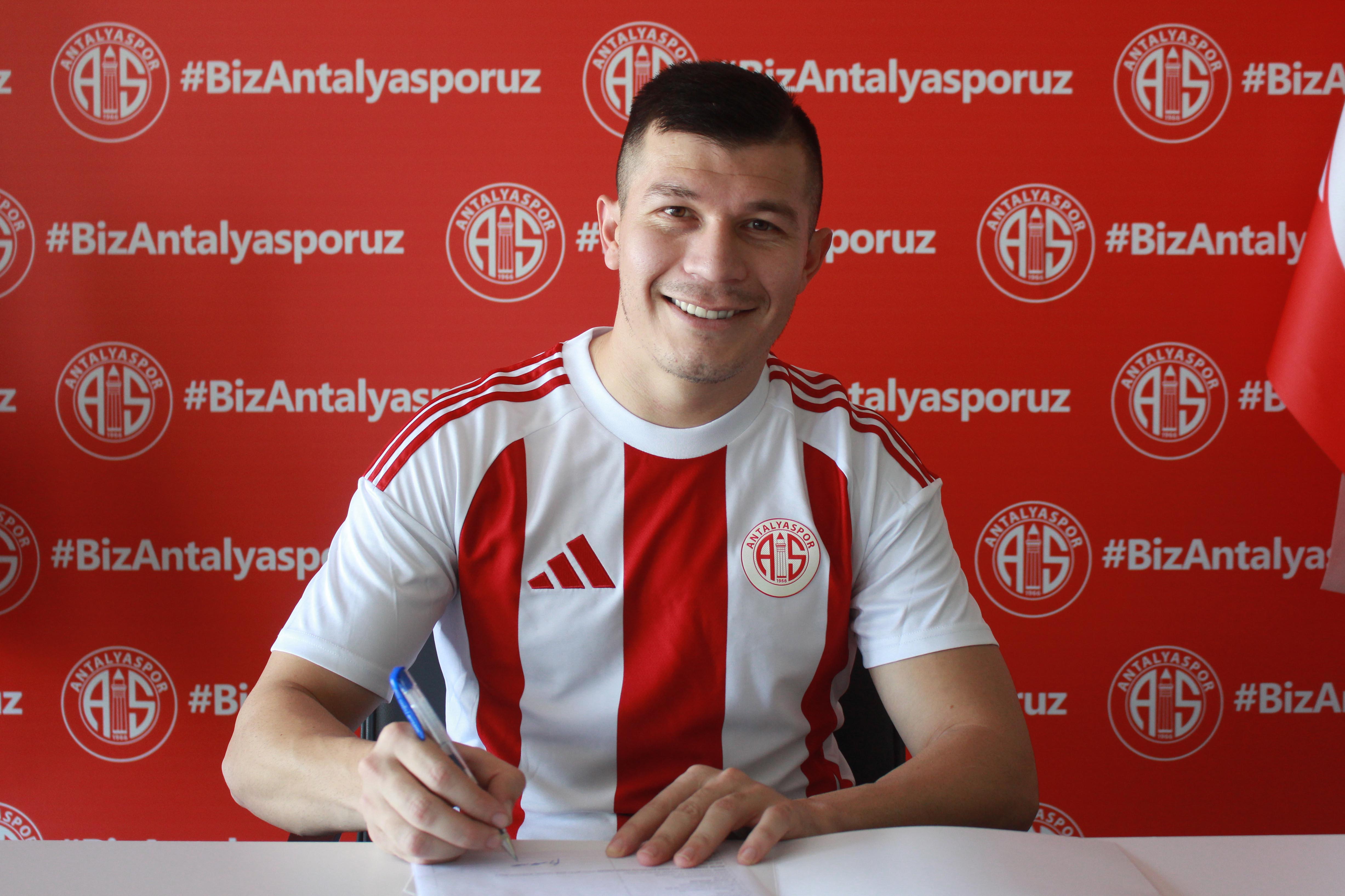 aa-20240728-35253767-35253764-antalyaspor-paraguayli-forvet-samudioyu-transfer-etti.jpg