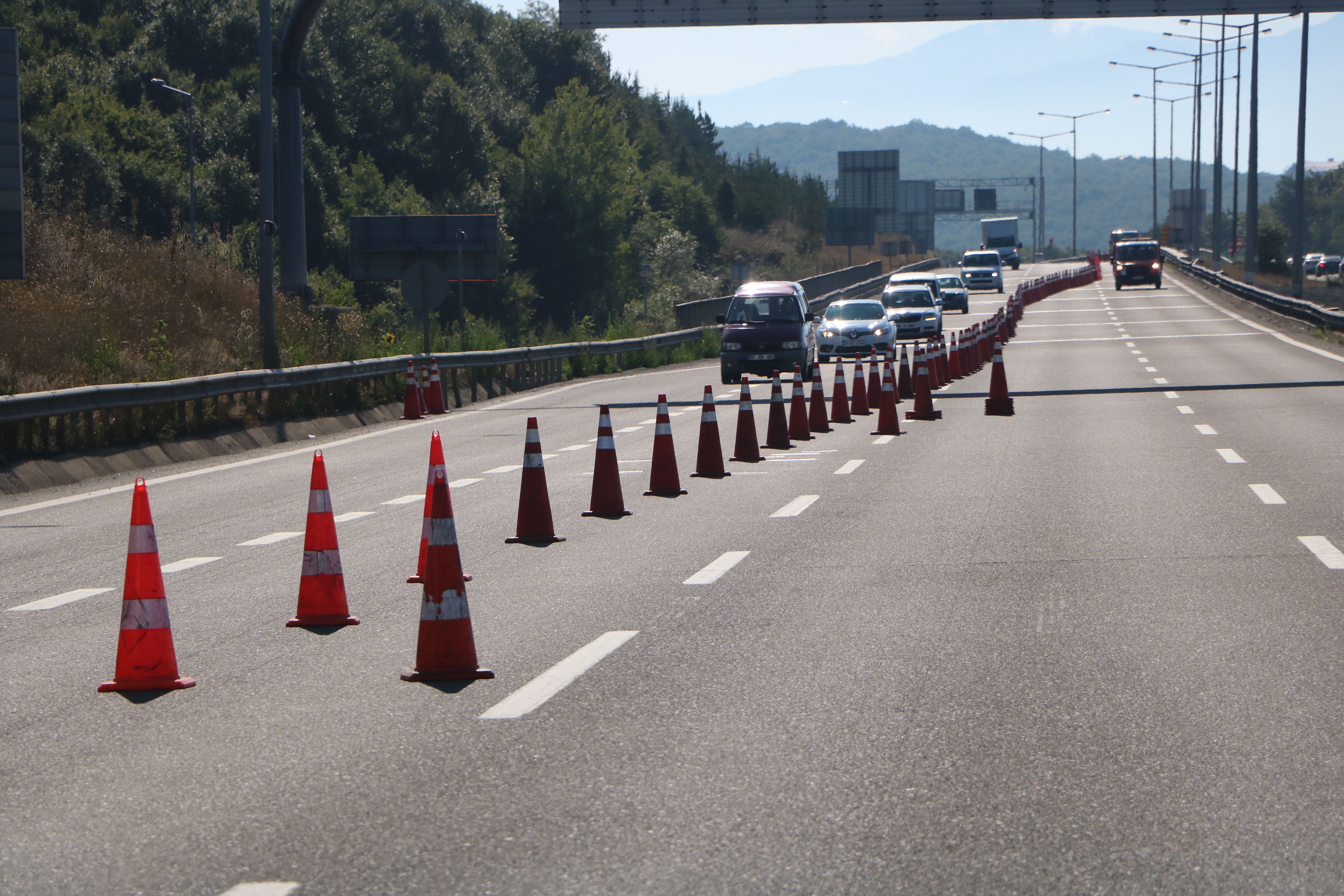 yola-cikacaklar-dikkat-bolu-dagi-gecisi-istanbul-yonu-50-gun-trafige-kapali-yenicag-11.jpg