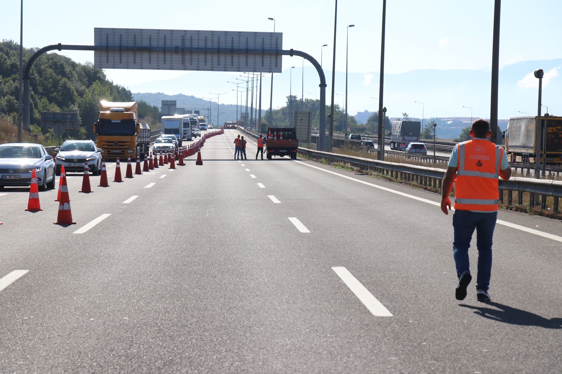 yola-cikacaklar-dikkat-bolu-dagi-gecisi-istanbul-yonu-50-gun-trafige-kapali-yenicag-20-7.jpg