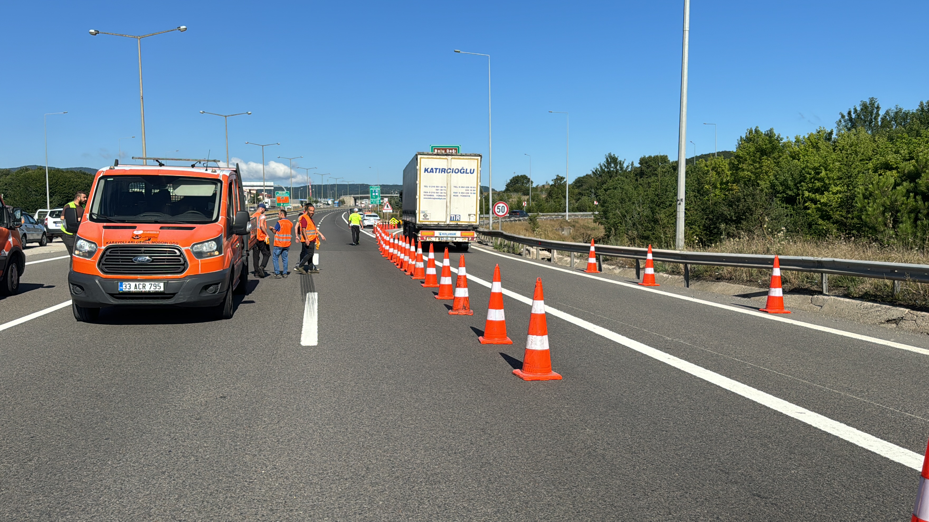 yola-cikacaklar-dikkat-bolu-dagi-gecisi-istanbul-yonu-50-gun-trafige-kapali-yenicag-7.jpg