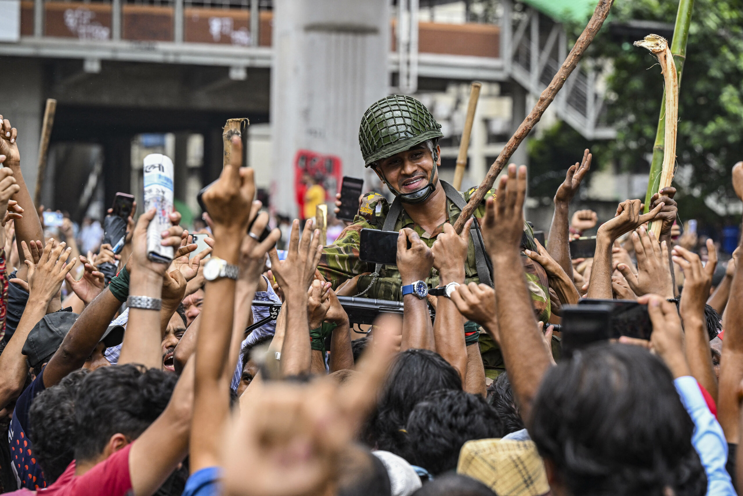 afp-20240805-chowdhury-notitle240805-nptbq-v1-highres-protestsinbangladesh-scaled.jpg