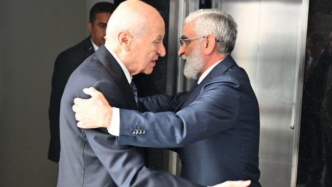 devlet-bahceli-001.jpg