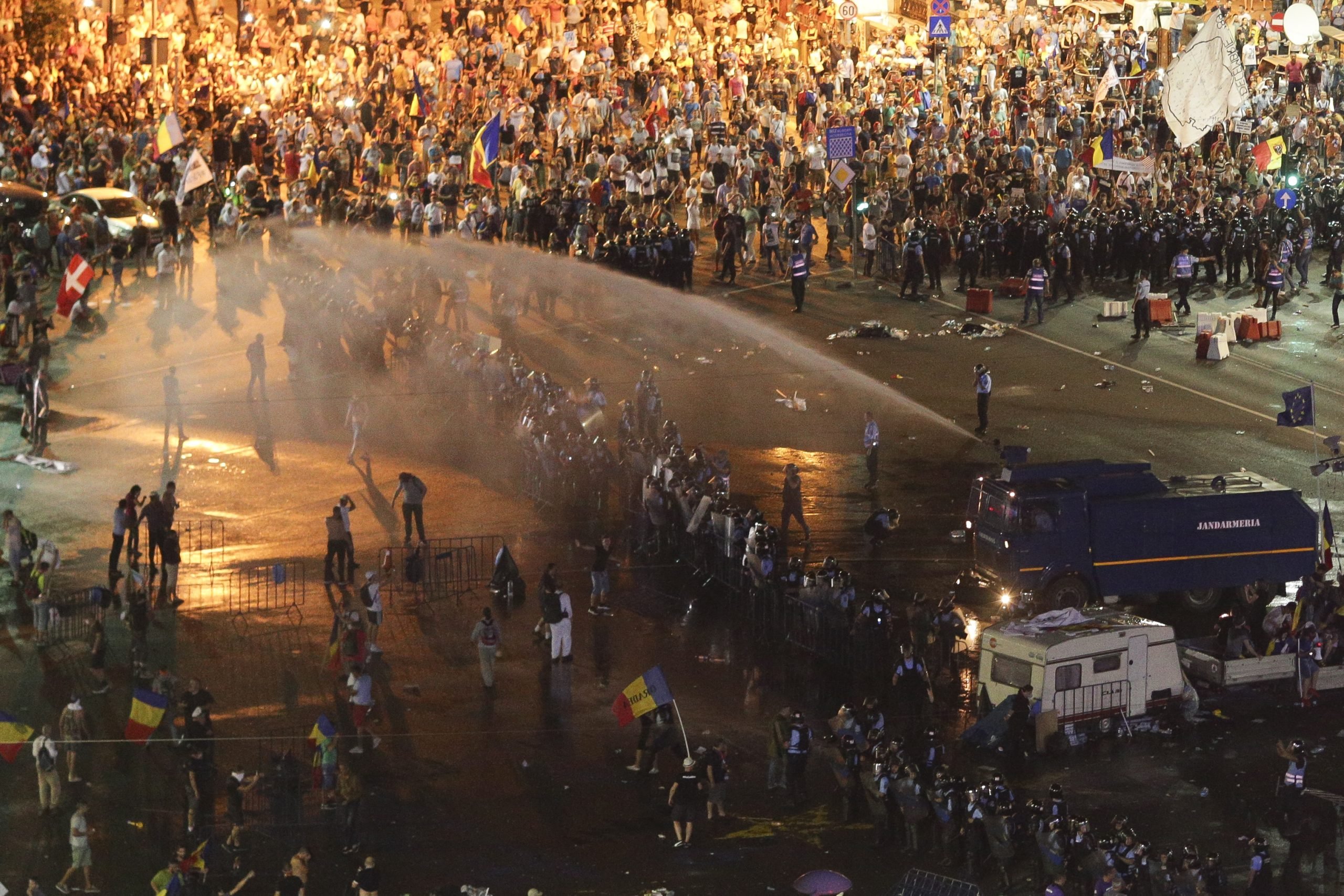 4-ani-de-la-manifestatiile-violente-10-august-2018-azi-protest-piata-victoriei-bucuresti-scaled.jpg