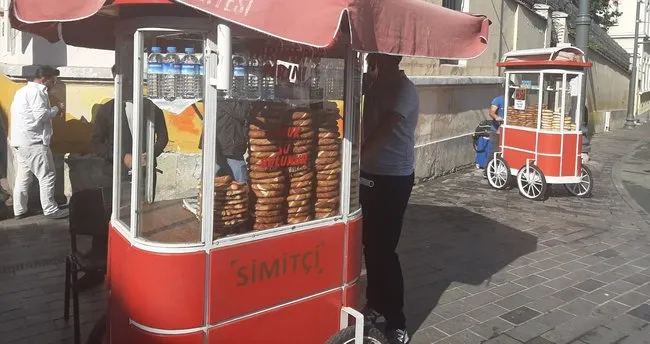 650x344-taksim-simitcileri-6-ay-aradan-sonra-tezgahlarina-kavustu-1615307705830.webp