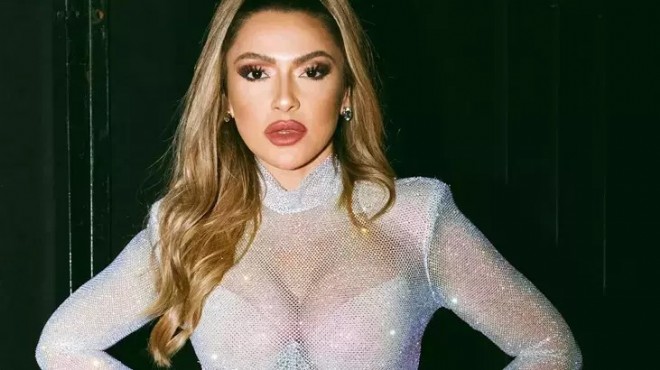 hadise-deniz-sezonunu-acti-1189192.jpeg