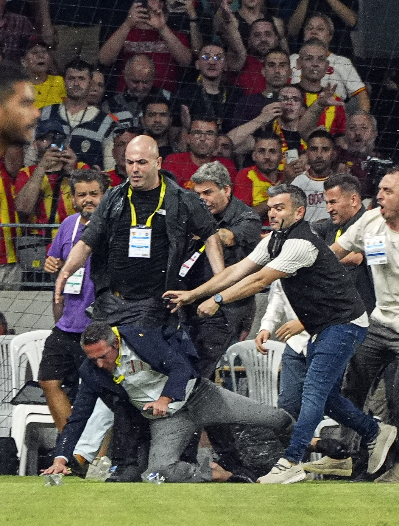 aa-20240817-35428111-35428106-goztepe-v-fenerbahce-turkish-super-lig.jpg