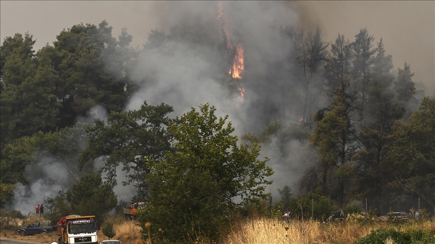 yunanistanda-orman-yangini-riskine-karsi-sari-alarm-verildi-yenicag2.jpg