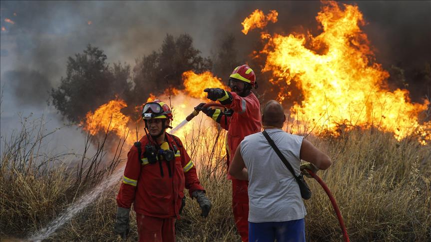 yunanistanda-orman-yangini-riskine-karsi-sari-alarm-verildi-yenicag3.jpg