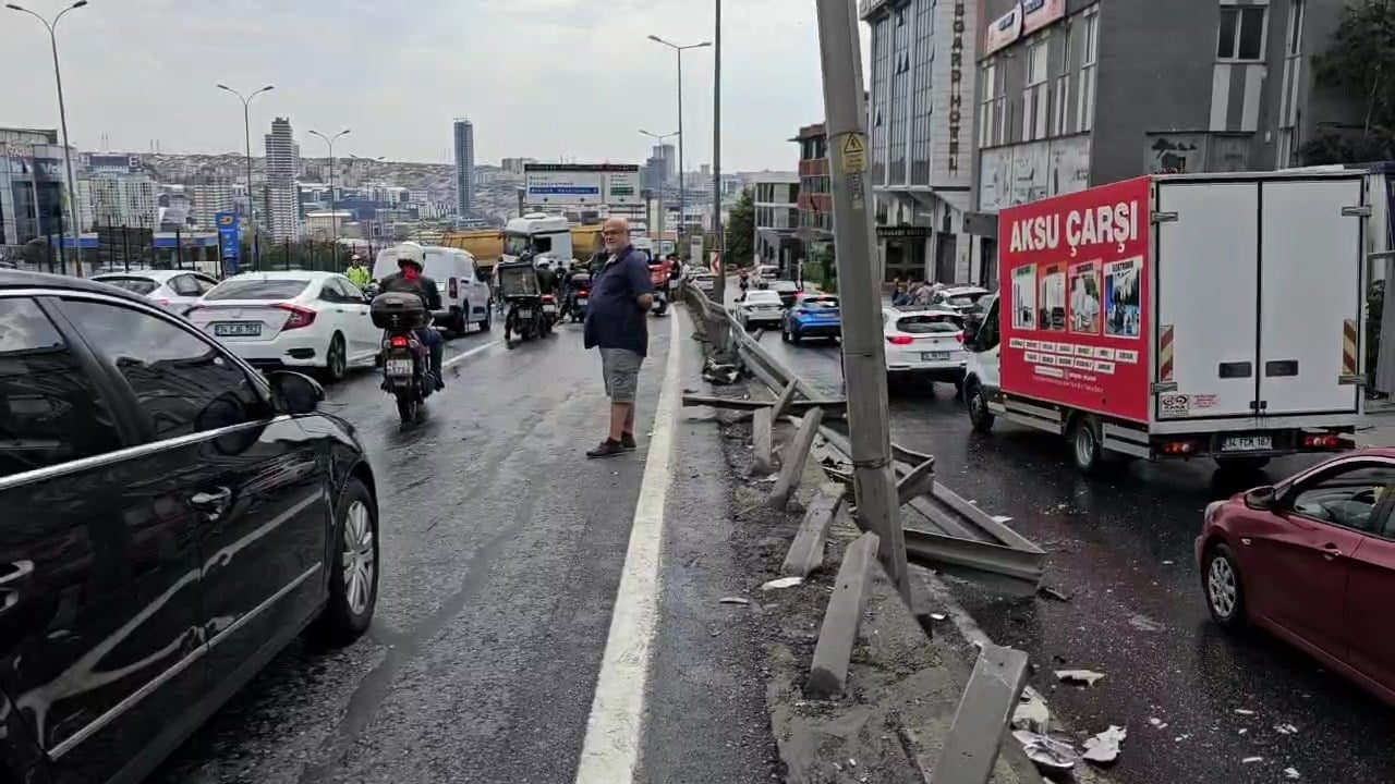 stanbul-d-100-karayolunda-kaza-ankara-istikameti-trafige-kapatildi-yenicag-1.jpg