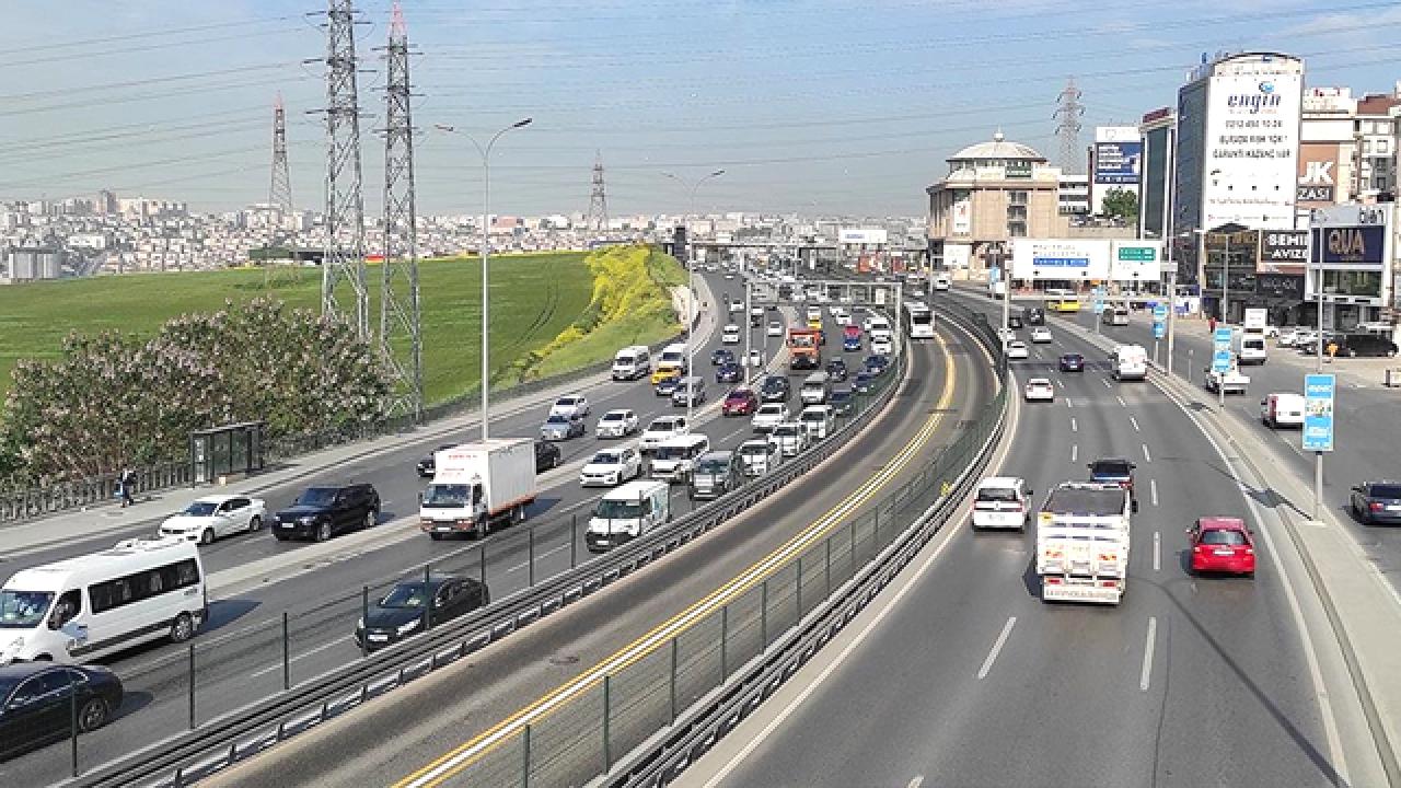 stanbullular-dikkat-pazar-gunu-bu-yollar-kapali-yenicag-8.jpg