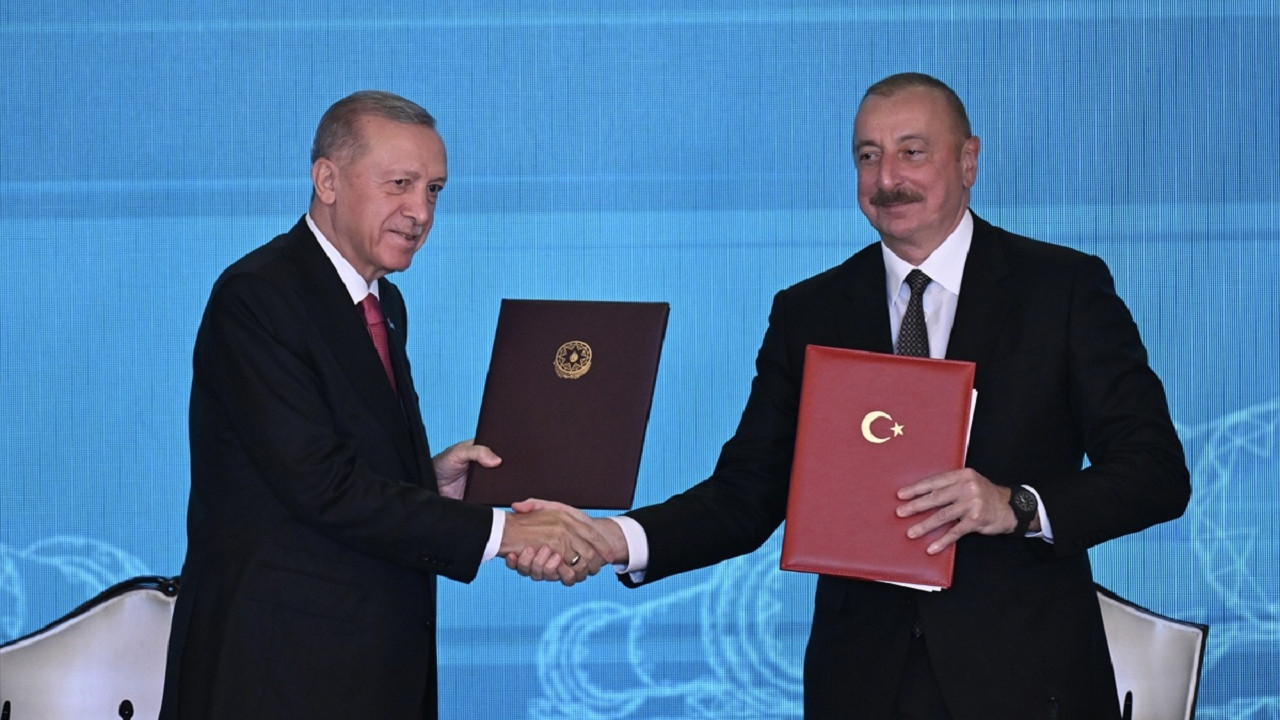 nahcivanda-aliyev-erdogan-zirvesi-zengezur-koridoru-ve-enerji-anlasmalari-gundemde-7hyt.jpg