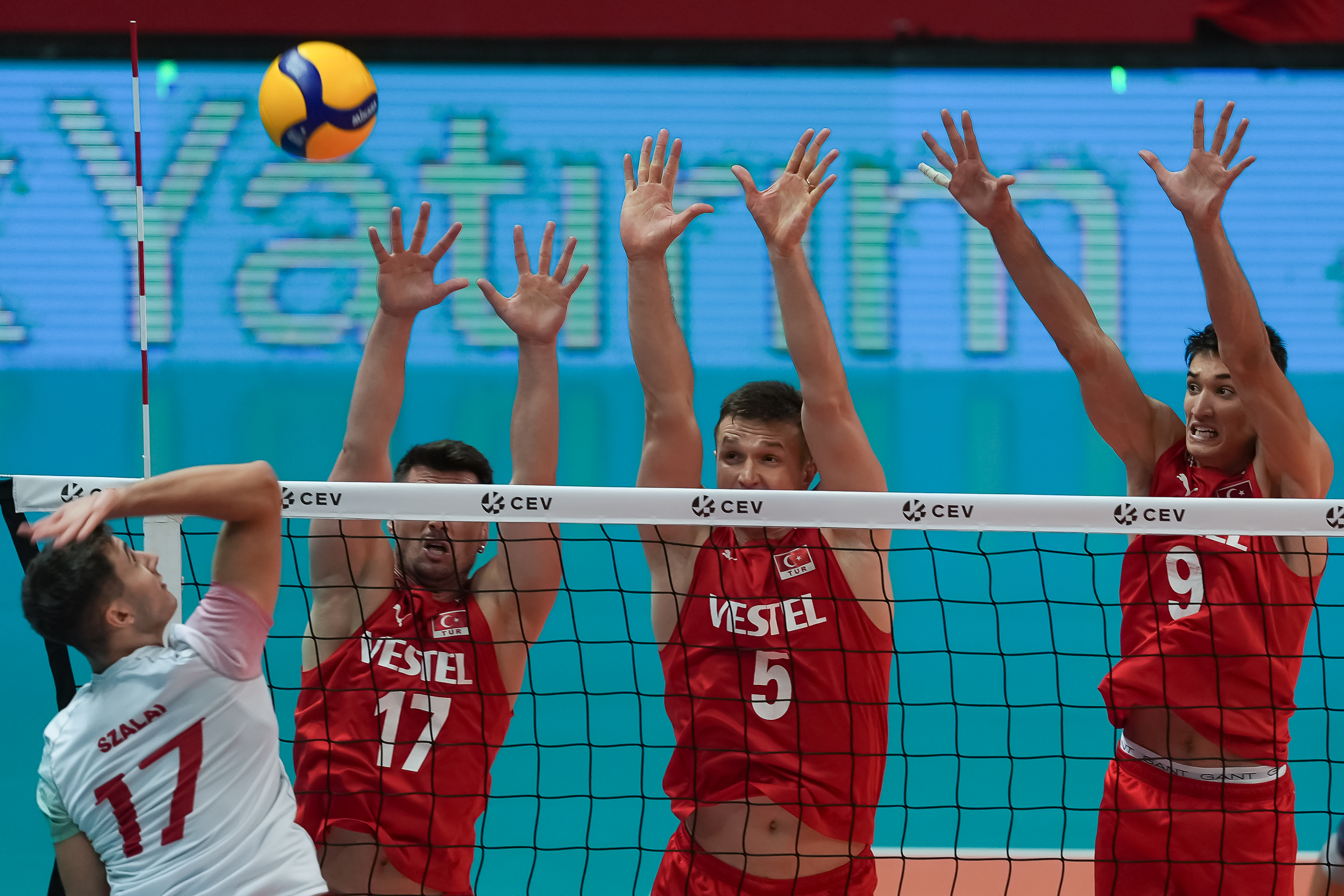 aa-20240829-35513841-35513828-voleybol-turkiye-macaristan.jpg