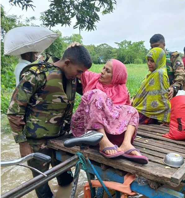 bangladeste-sellerde-olenlerin-sayisi-52ye-cikti-yenicag-4.jpg