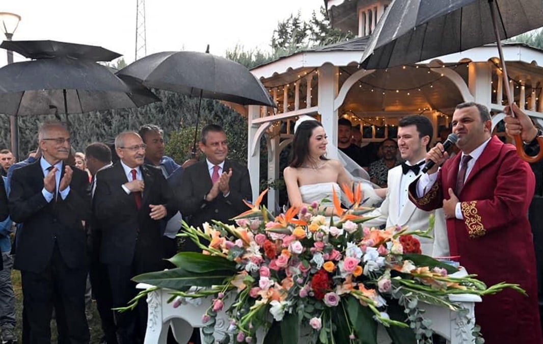 ozel-ve-kilicdaroglu-nikah-sahitligi-ya-368298-101835.jpg