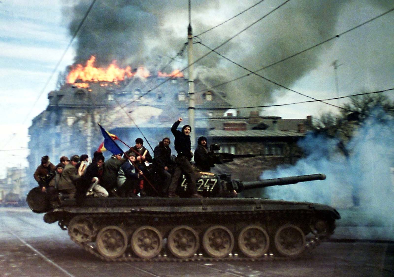 romanian-revolution-in-pictures-1989-1.jpg