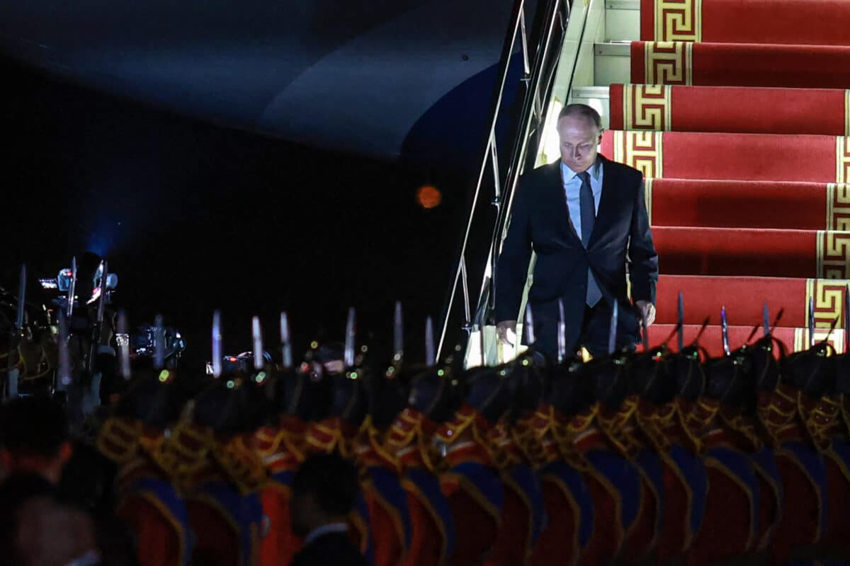 russias-putin-arrives-in-icc-member-mongolia-1200x800.jpg