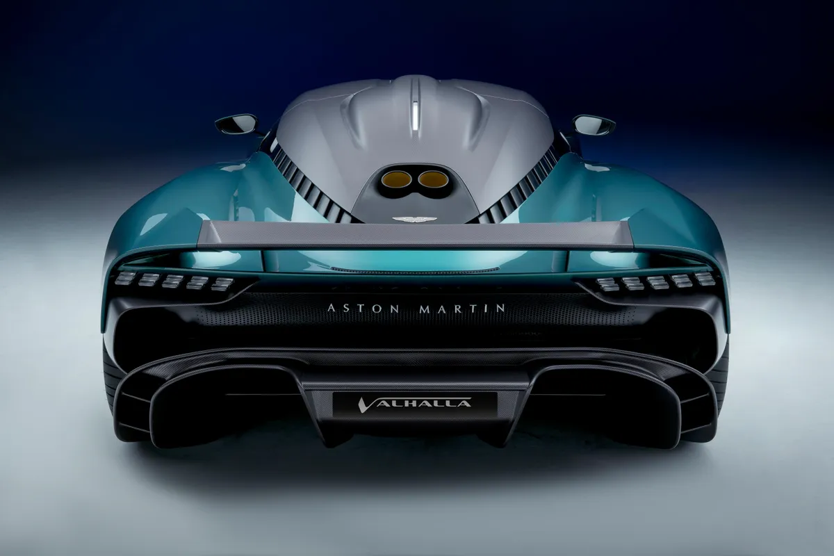 production-aston-martin-valhalla-phev-supercar-115.webp