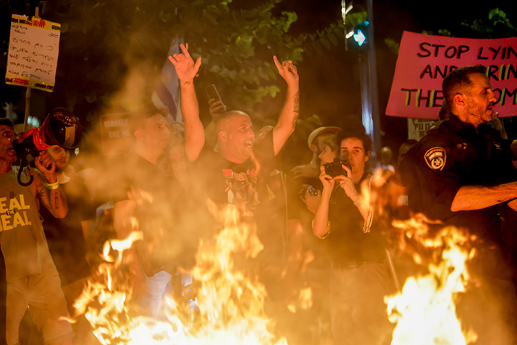 srail-sokaklarinda-esir-takasi-icin-dev-protesto-yenicag-2.jpg