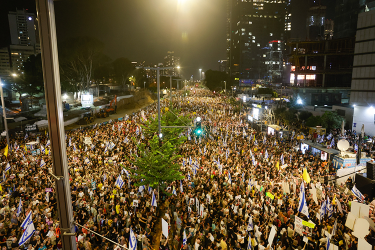 srail-sokaklarinda-esir-takasi-icin-dev-protesto-yenicag-4.jpg