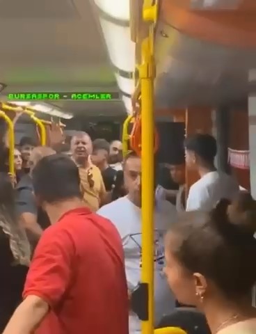 metroda-yer-verme-kavgasi-yenicag-3.jpg