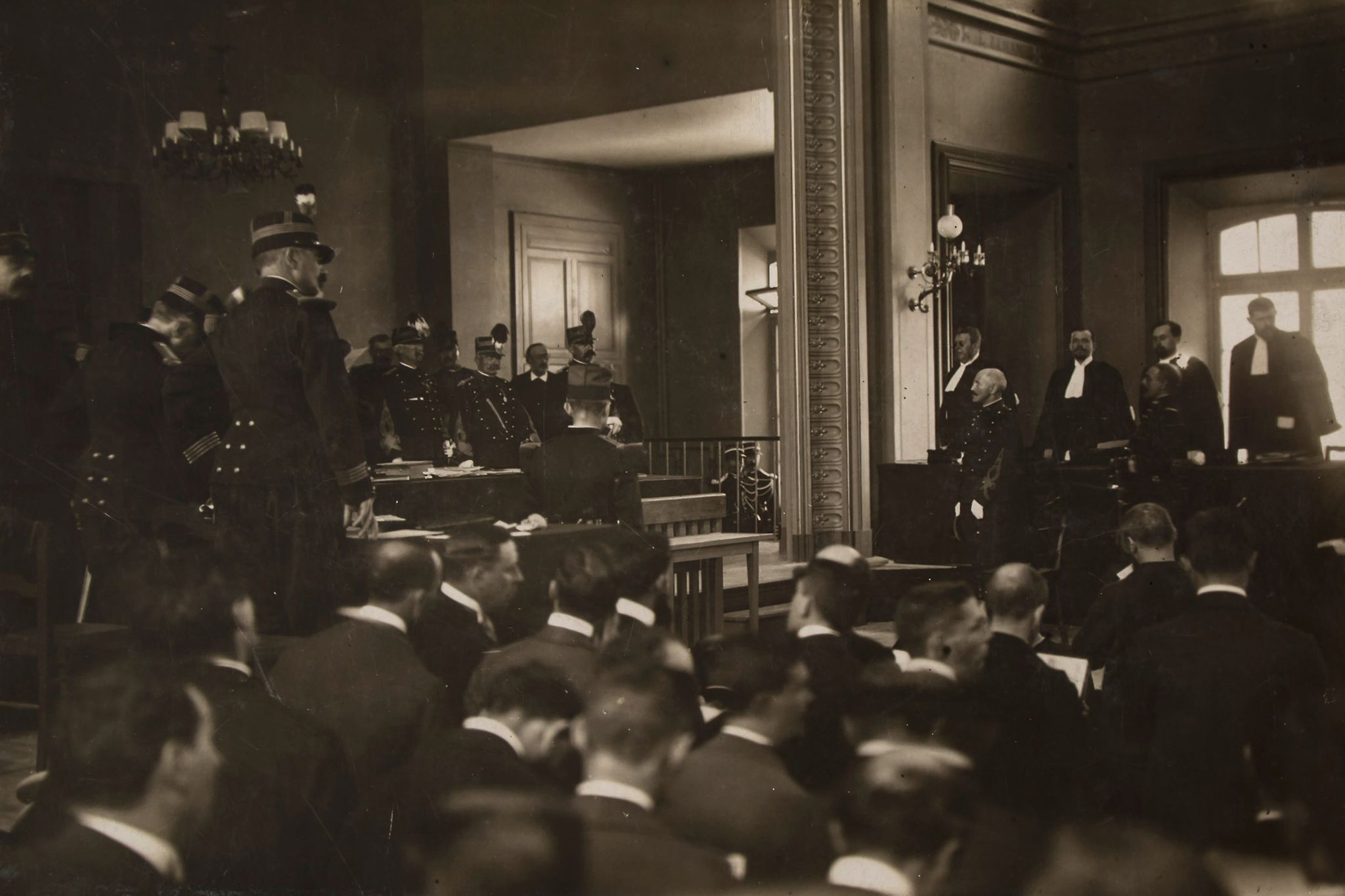 alfred-dreyfus-rennes-trial-opening-session-1899-08-07.jpg